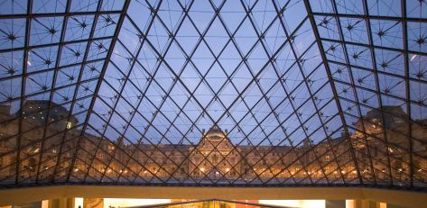 Pyramide du Louvre